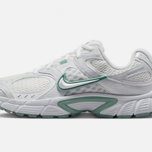 Nike V5 Rnr Kadın Bej Sneaker Ayakkabı HQ7901-106 T-25 Nike V5 Rnr Kadın Bej Sneaker Ayakkabı HQ7901-106 T-25